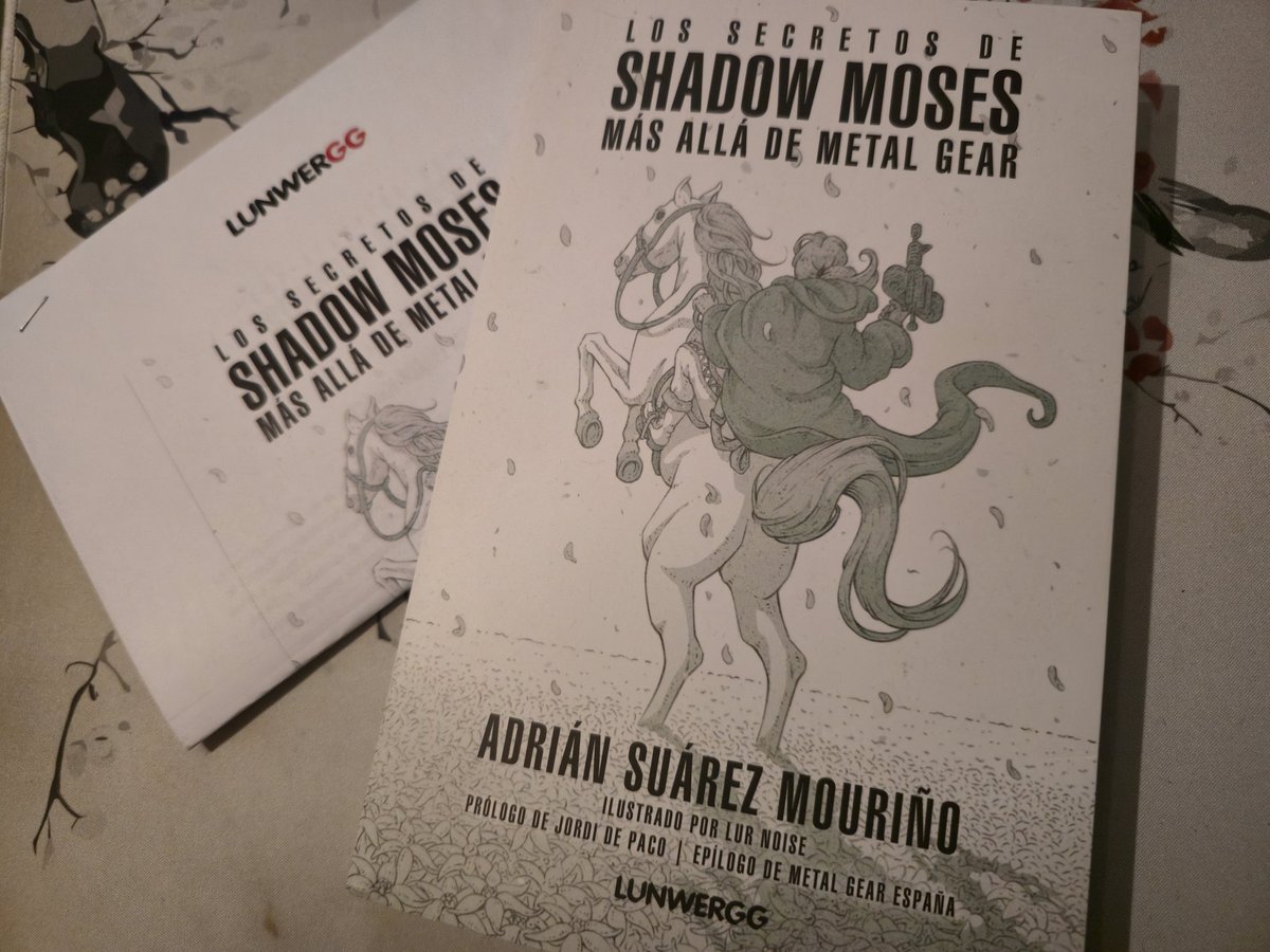 Ya tenemos en nuestras manos el precioso libro de <a href="/Nuevebits/">Adrián Suárez</a> y <a href="/Lunwerglibros/">Lunwerg Editores</a>
Es precioso 🥰 lo tenéis disponible el 
📅 19 de noviembre 
Muchas gracias💜