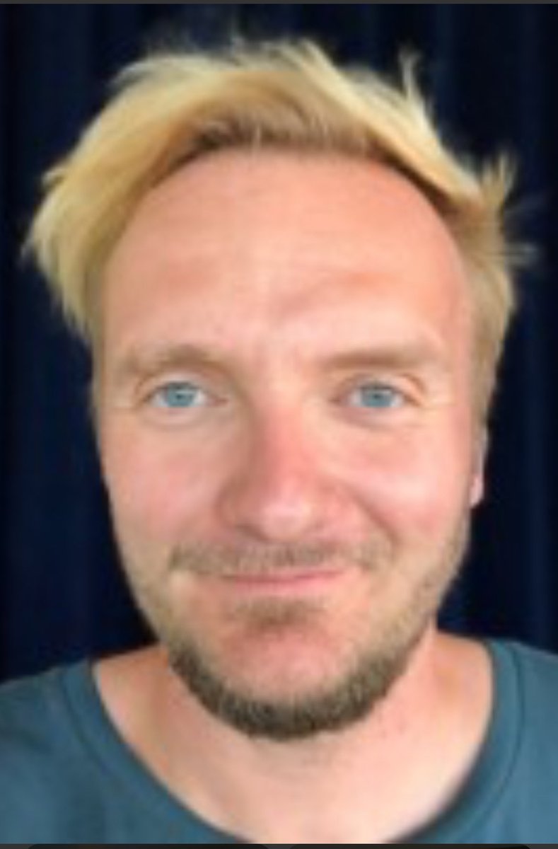 <a href="/joerg_ralf/">𝘙𝘢𝘭𝘧 𝘑ö𝘳𝘨 🇩🇪</a> Und das ist Herr O. Kracke unmaskiert. Ihm gehört sofort als gewaltbereitem Links-Faschisten der Beamtenstatus entzogen und die Lehrtätigkeit untersagt. Nach der KGS in Schwarmstedt treibt er jetzt am Gymnasium Walsrode sein Unwesen! 
Sofortiges Verbot der ANTIFA!