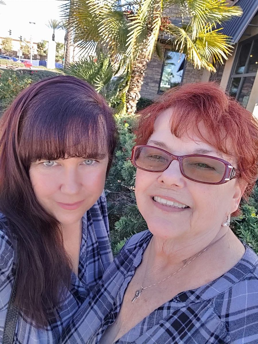 Happy heavenly birthday to my rock, my cheerleader, my mom. I miss you so much. I didn't know this was the last time we'd have mommy/daughter day. I  wish I could hug you one more time. ❤️