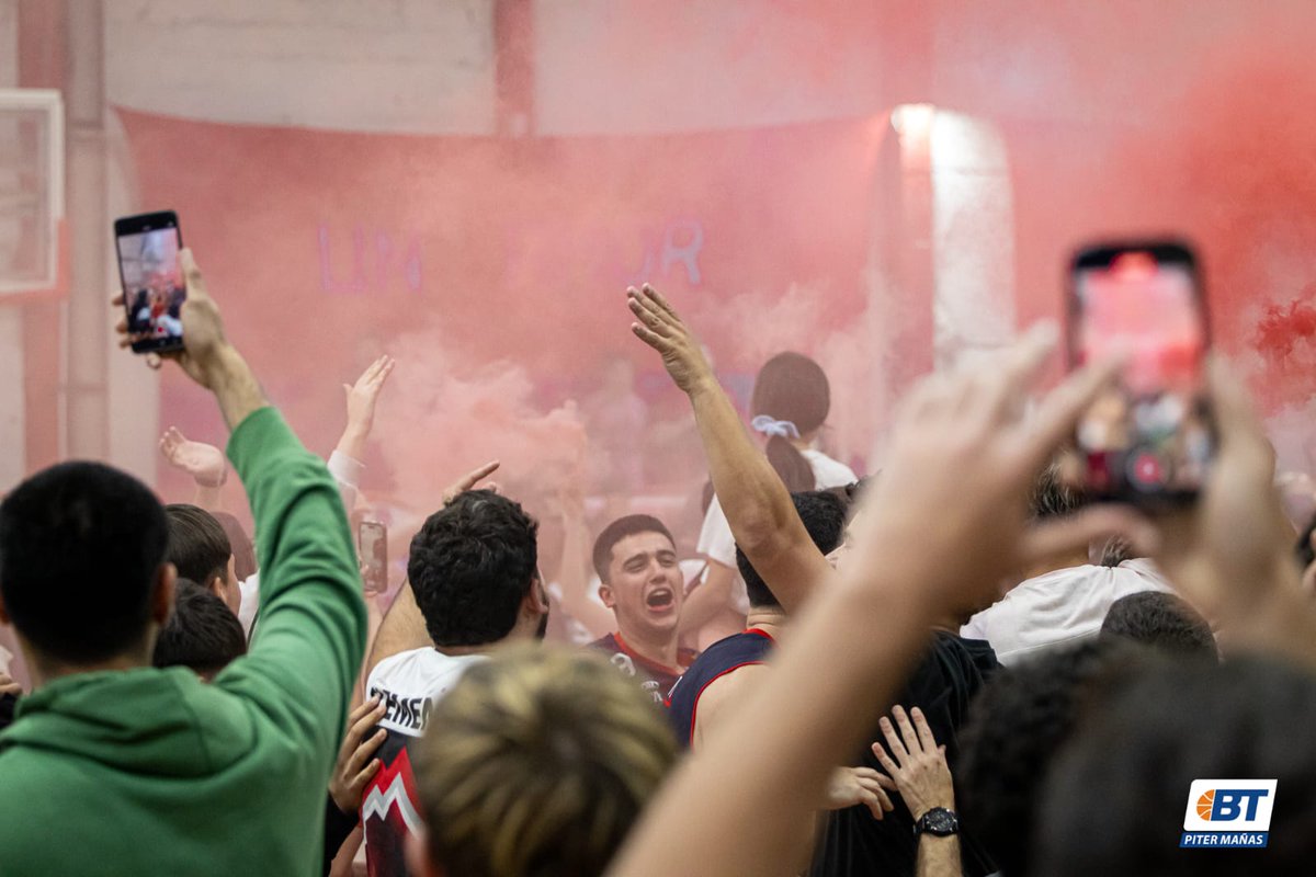 BasquetTotal's tweet photo. #DTAxBT | Y VOLÓ, VOLÓ

Tras dos alargues, Albatros venció a Olivol Mundial y cerró la serie 2-1 a su favor decretando así su retorno a la Liga de Ascenso tras 23 años.

📝 @JRodriguezRey
📸 Piter Mañas 

👉  https://t.co/mVdFRqSOZU https://t.co/0nh1xI7XIZ