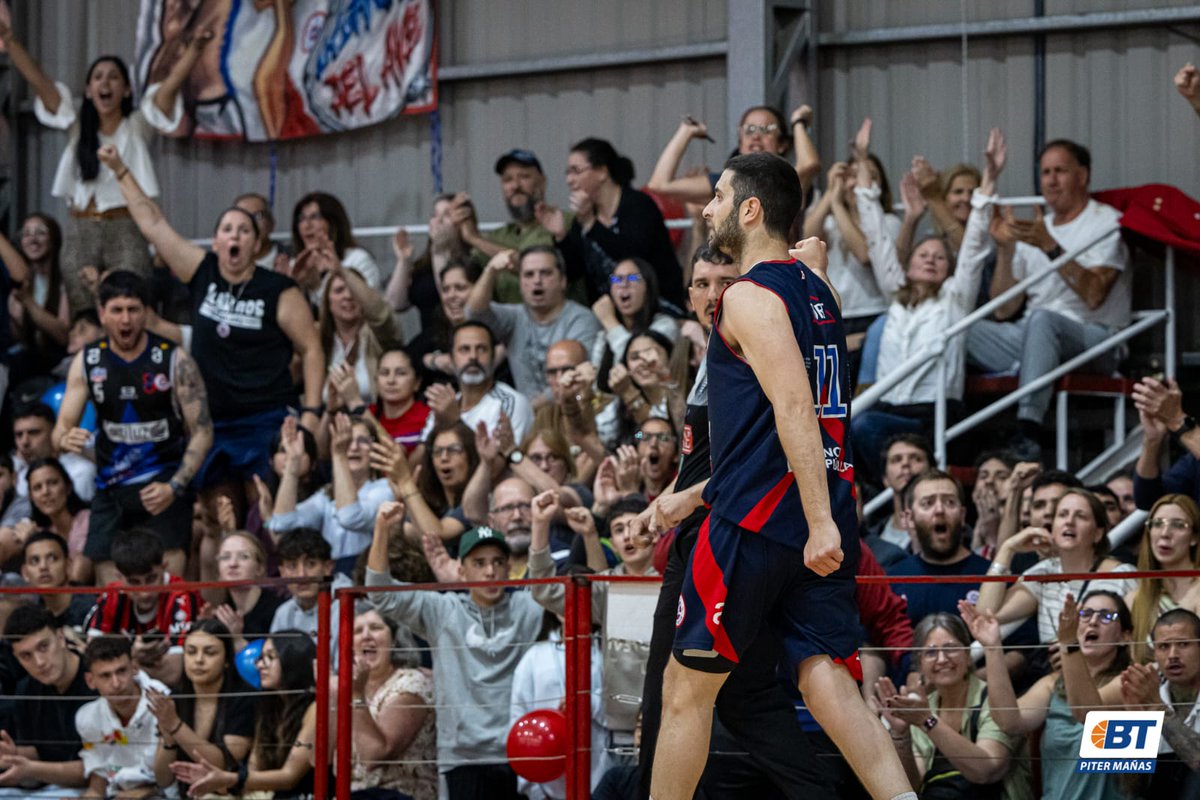 BasquetTotal's tweet photo. #DTAxBT | Y VOLÓ, VOLÓ

Tras dos alargues, Albatros venció a Olivol Mundial y cerró la serie 2-1 a su favor decretando así su retorno a la Liga de Ascenso tras 23 años.

📝 @JRodriguezRey
📸 Piter Mañas 

👉  https://t.co/mVdFRqSOZU https://t.co/0nh1xI7XIZ