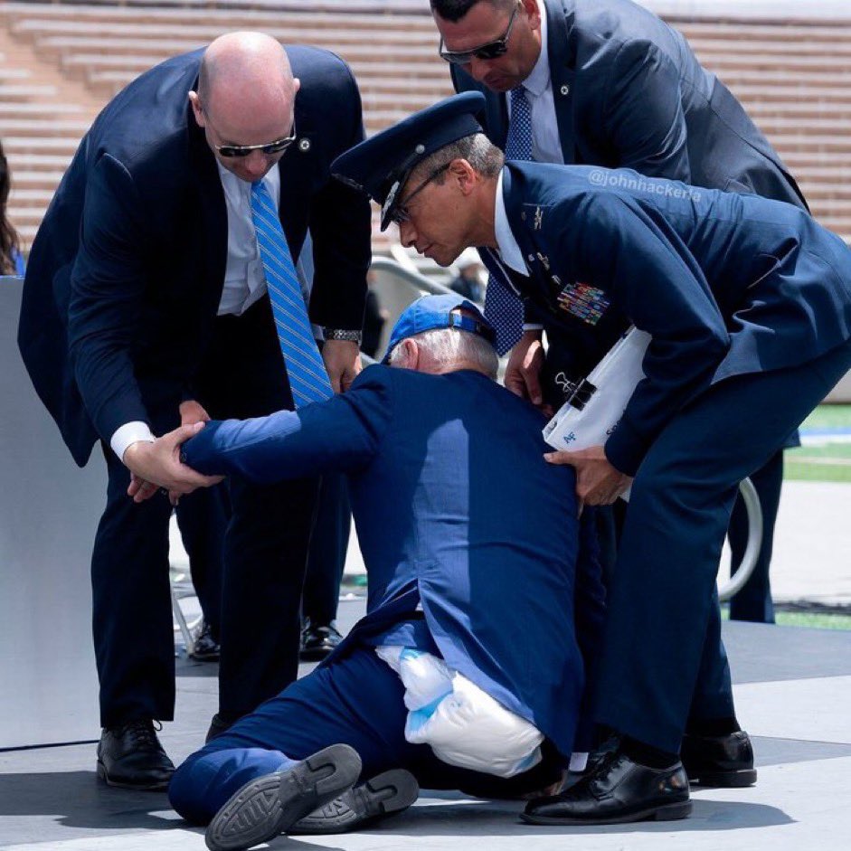 ThomasCamp_MAGA's tweet image. The #DemoRats New Talking Point is #Affordability. Where were these #LowIQ #AssWipes when #DementiaJoe @JoeBiden Economy had a 8% Inflation Rate. Everything has come down in price with the exception of Beef which is caused by a Monopoly by the Beef Packers which #Trump will break…