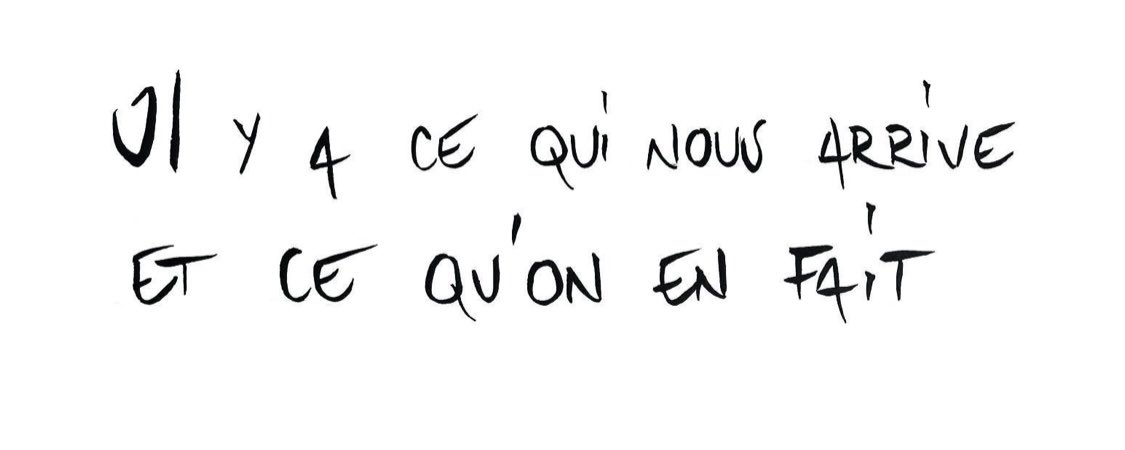 Lab20_24's tweet image. J’ai retourné mon appartement pour retrouver ton livre. Impossible de remettre la main dessus. Tu exposais tes 1ers clichés sur la barre d’immeuble grise , juste à côté du stade de foot de Clichy-sous-Bois, je ne t’ai pas croisé. Mais tu es tjrs là @AristideBarraud #13novembre