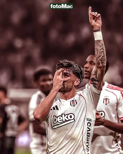 Jota silva rafa silvanın gideceğini biliyordu , o yüzden Beşiktaş taraftarına son maçta ben buradayım merak etmeyin gol sevinci yaptı