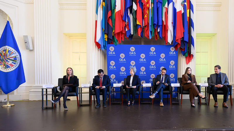 OAS_Development's tweet image. 🤖 Thank you for joining us at the @OAS_official 
High-Level Dialogue: “The Evolving AI Governance Landscape: Striking a Balance between Policy, Progress and Practical Application.”
📄 Final Event Agenda and photos available here: oas.org/ext/en/main/ca…
