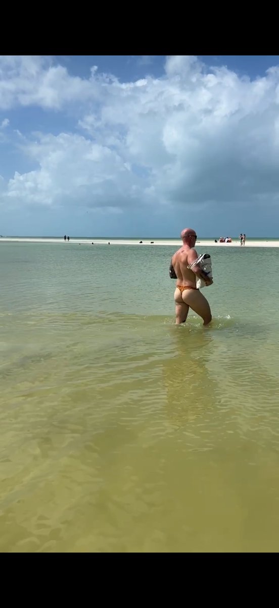 Koa_chou2's tweet photo. Need everything in this picture — sun, sea, and a thong. https://t.co/WT8ggBgTdD