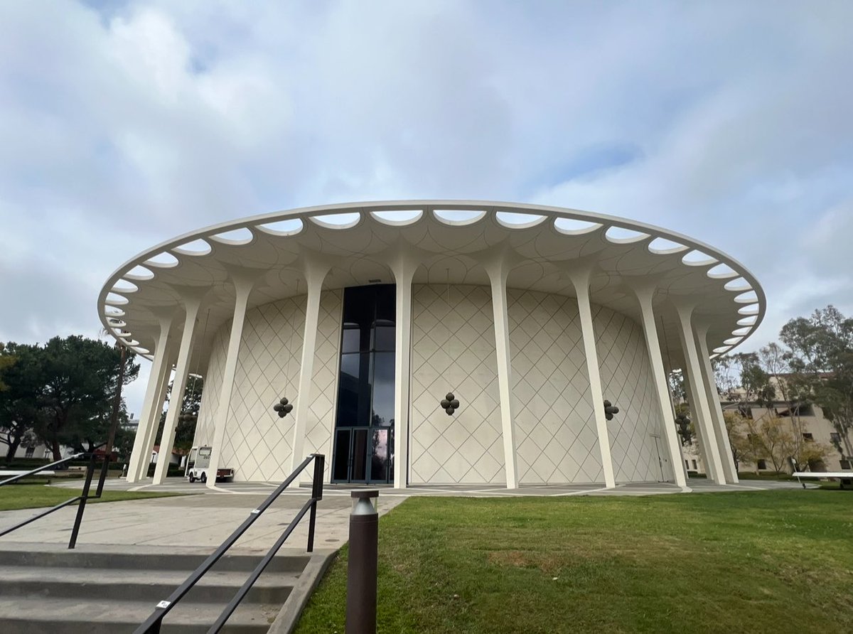 LosAngelesEA's tweet image. Caltech (Kaliforniya Teknoloji Enstitüsü) bünyesinde öğretim üyesi olarak göreve başlayan  Furkan Öztürk Hocamızı ziyaret ettik. 

Aynı zamanda kendi araştırma laboratuvarı Ozturk Lab’in kuruluş sürecine liderlik eden kıymetli Hocamıza nazik ev sahipliği için teşekkür ediyoruz.