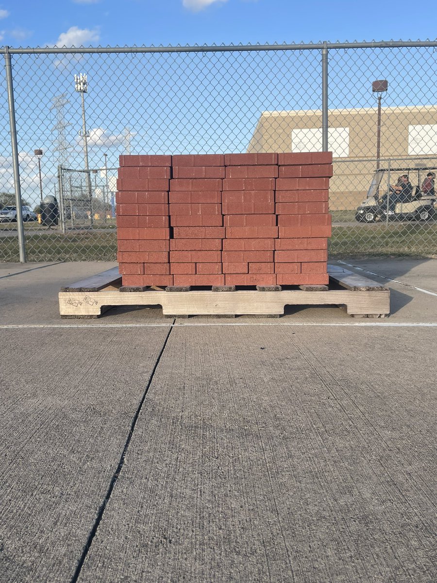 RPHS_FB's tweet image. These guys added to the foundation in the last regular season game vs Austin!
Playoffs up next!
#KeepStackin
#BeickByBrick🧱