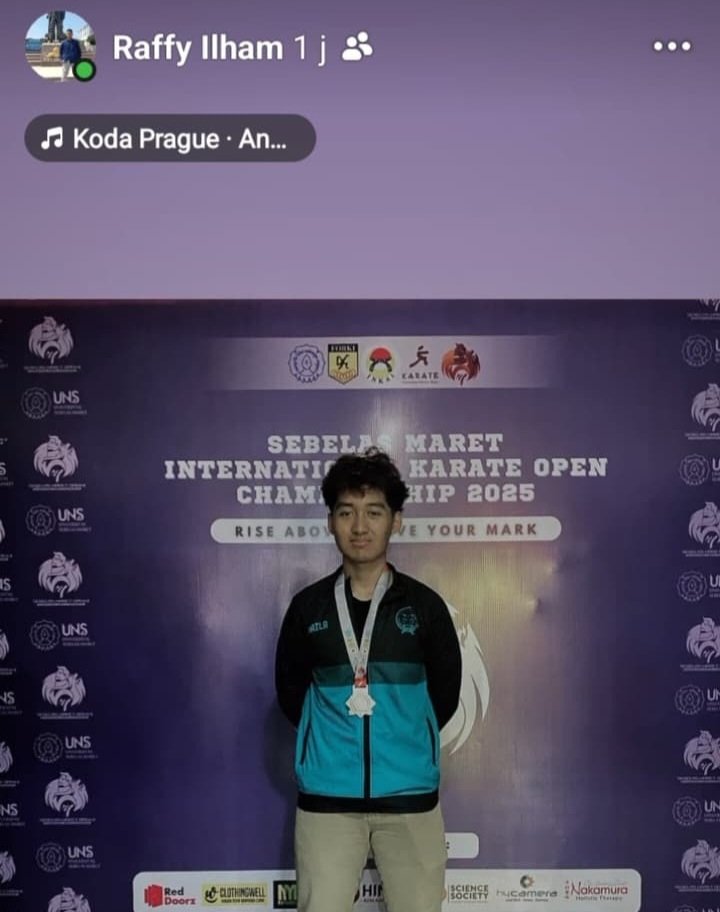 raffy_ilham's tweet photo. Alhamdulillah Saya berkontribusi utk prestasi dlm ajang pertandingan karate internasional🙏🏻
https://t.co/wEjRLv8w9L

https://t.co/unwz0l4wV1
@Unair_Official 
@raffy_ilham @globalunair
#support #karateunair #ukmkarateunair #unair #karate #UniversitasAirlangga #World #indonesia✨️ https://t.co/SbUv9mQsuW
