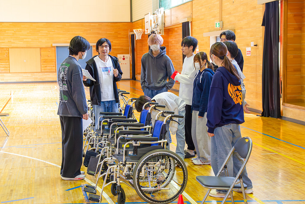 imwc_1's tweet image. 理学療法学科1年(11期生）は、保健体育で、パラリンピック正式種目でもある「ボッチャ」を体験しました！
imwc-ichinoseki.ac.jp/info/physical/…