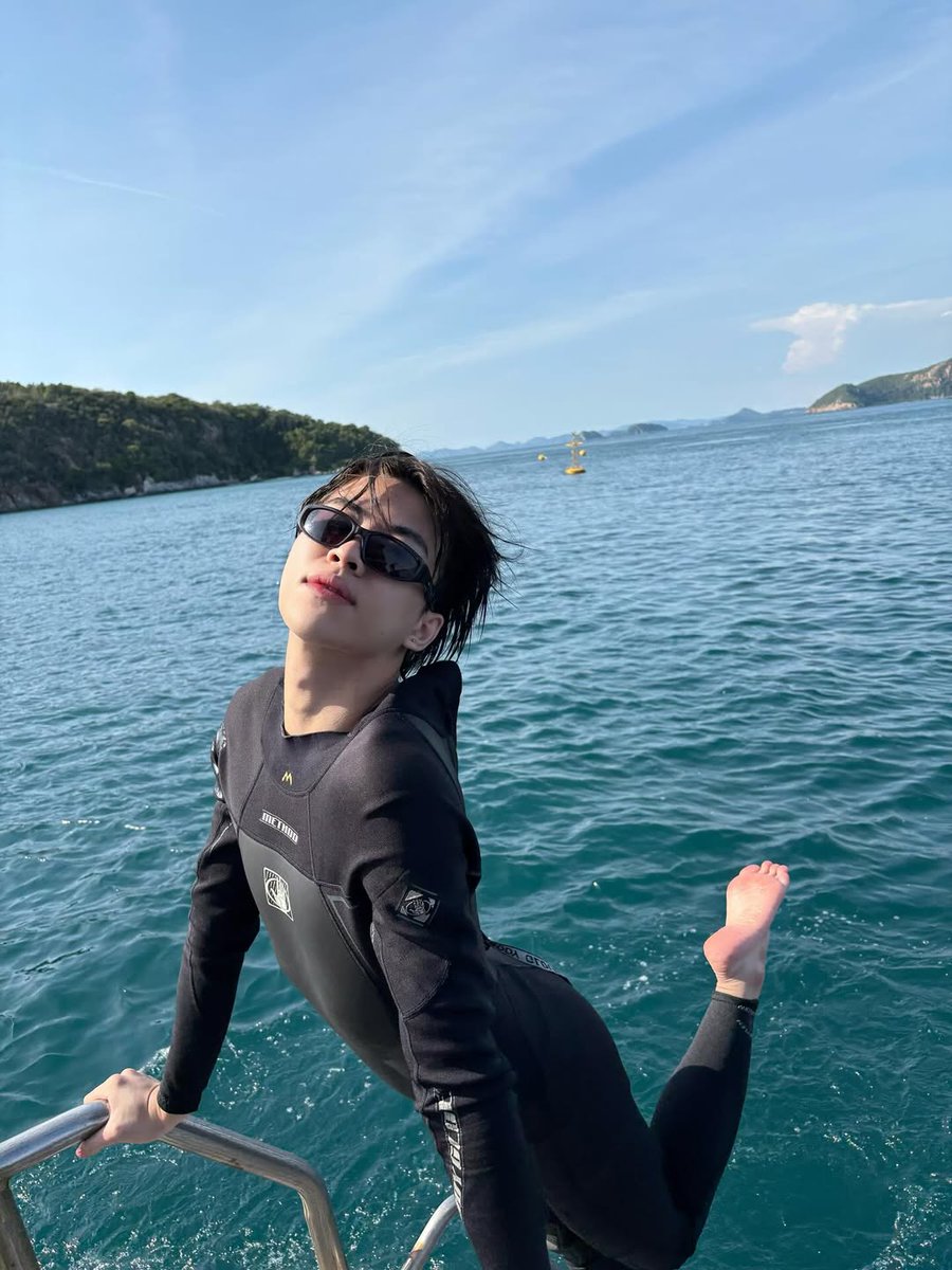 Swiewiee's tweet image. สิมิลันทำไรวะ?! นี่ขนาดแค่วอร์มนะเนี๊ย 🌊🌊❤️‍🔥🔥🌊🌊

#APOwachirakon #ALEXbuckland #JAYkansopon