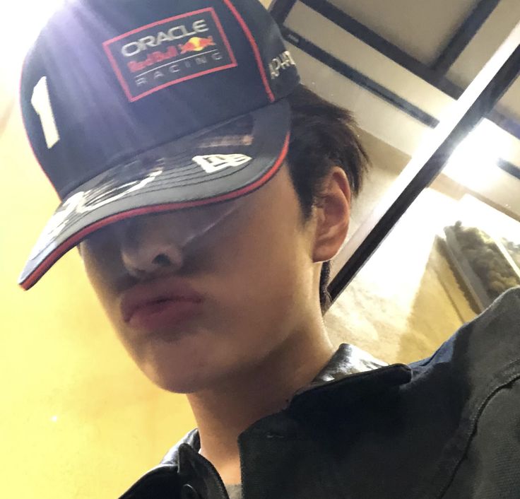 zseun_ing's tweet image. @/ᐠ - ˕ -マ: Day 33

#; hello, I'm eunice! looking for interactive moots!!

‧˚꒰💥꒱༘⋆ #kpoptwt ~ #stantwt ~

   Stan   #;  twice, njz, enhypen, seventeen, cortis (99+)....
   Others   #; BL reader/watcher, kdrama lover...

            ♡ + ↺ = to spread / to be mootsz