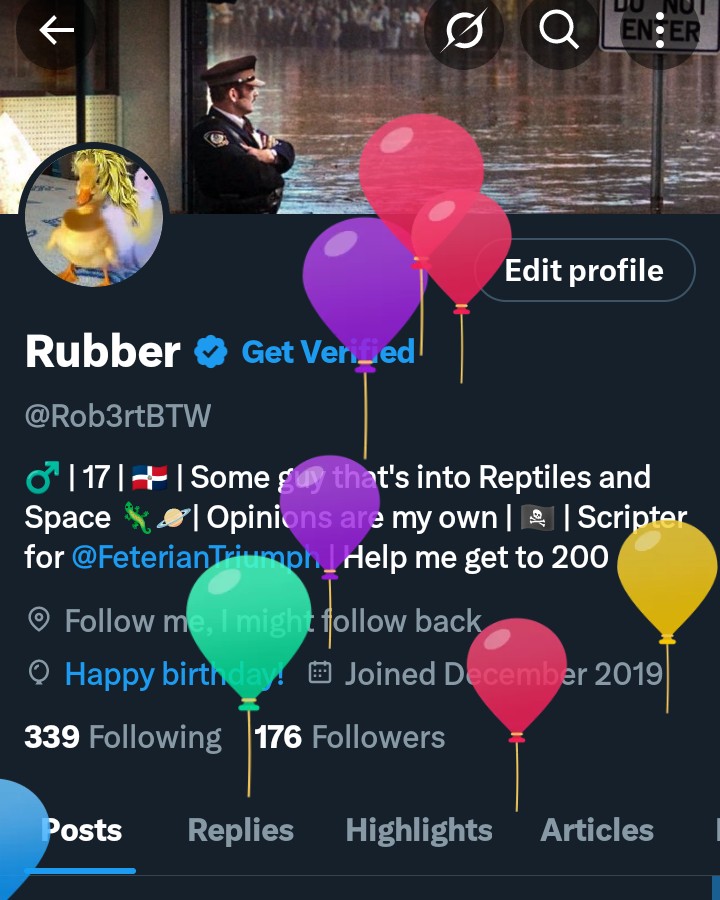 Rob3rtBTW's tweet photo. Balloon https://t.co/i5FM2N8Xsk