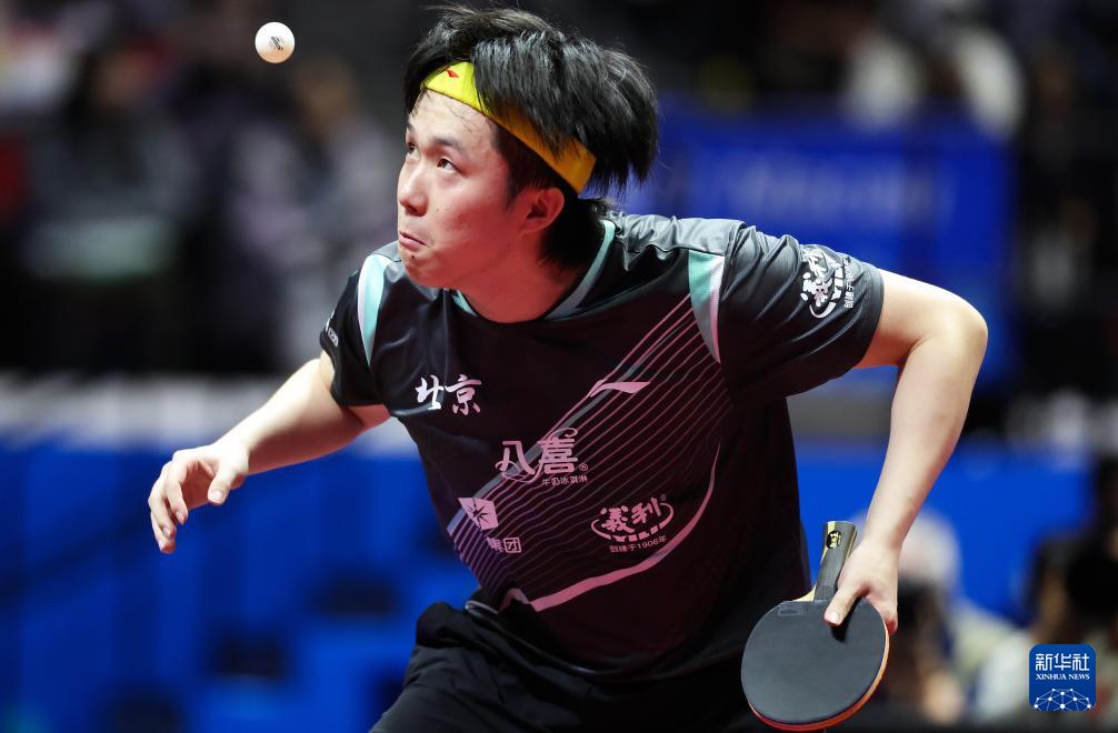 Hong Kong's star paddler Wong Chun Ting put up a high-level match against Wang Chuqin of Team Beijing in the men's singles round of 16 at the 15th National Games on Wednesday, taking three 11-9 to pile pressure on the world No. 1, though Wang eventually edged him 4-3 to advance.