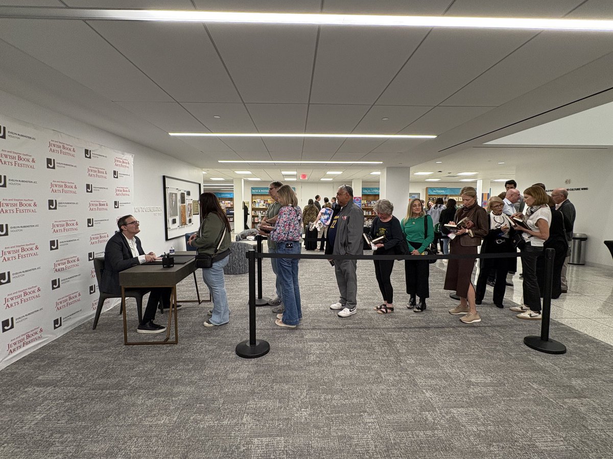 Houston! You sure showed out tonight. What an amazing time get to talk about Becoming Caitlin Clark and this women’s sports moment at the <a href="/erjcchouston/">Evelyn Rubenstein JCC</a>! Thank you for your amazing hospitality, can’t wait to come back. #wnba
