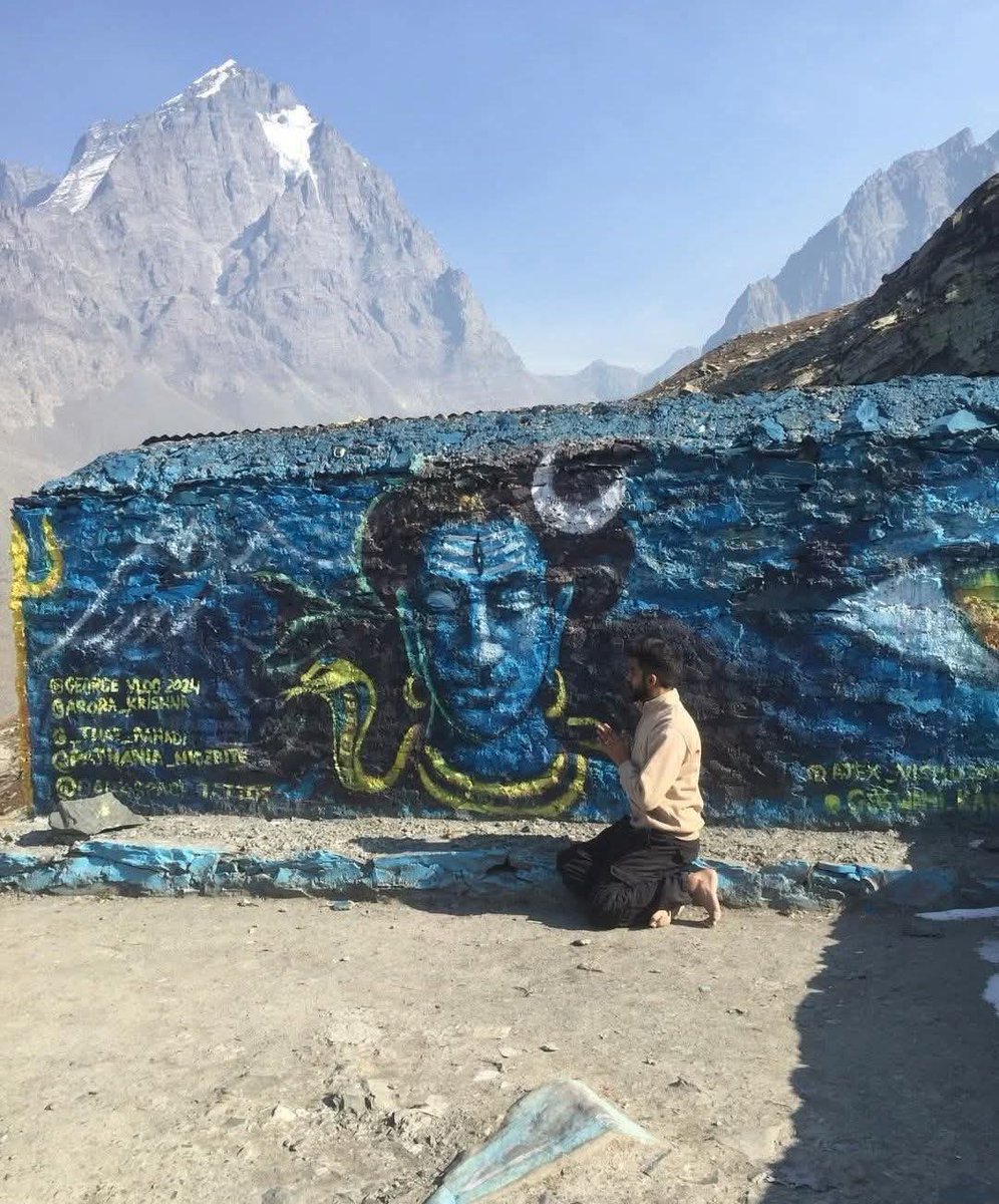 Miss_neha123's tweet image. मैं अपने नसीब से लड़ रहा हूं मेरे मालिक 
कभी हार जाऊं तो संभाल लेना 

हर हर महादेव 🚩🕉️🔱🙏
#DelhiBlast #TerrorPlot #BreakingNews #RedFortBlast #DelhiAttack