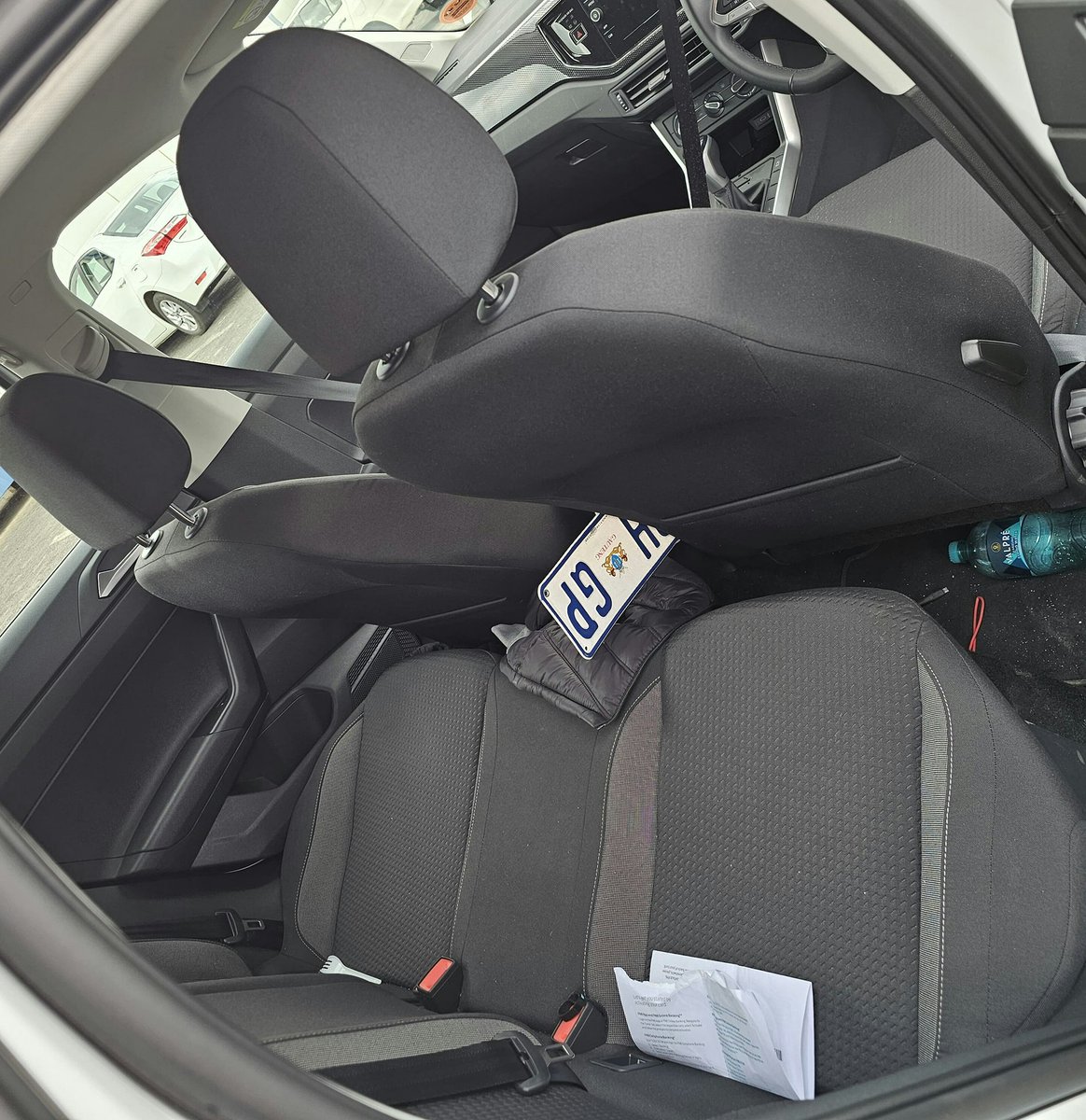 Card scammers arrested at Brackendowns

arrr.co.za/MBu22

#ArriveAlive #Crime #CardScamming