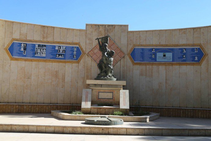 Qetlîama Sînemaya Amûdê ya ku di 13’ê Mijdara 1960’an de li ser zarokên Kurd hat pêkhatin, di bîr û dilê gelê Kurd de birîneke ku qalik negirtîye, ye.

65 sal berîya niha, dema ku zarokên Kurd ên Amûdê di jiyana xwe de cara ewil çûn sînemayê, agir bi sînemayê ket û zêdetirî 250