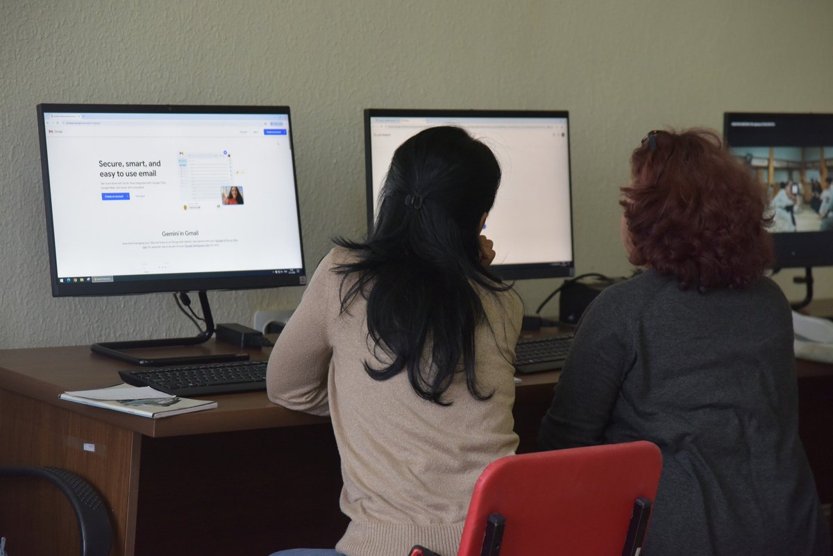 NatLibArm's tweet image. Մեր օրերում, երբ տեղեկատվությունը տարածվում է աննախադեպ արագությամբ, իսկ կեղծ լուրերն ու մանիպուլյացիաները հաճախ կողք կողքի են հայտնվում իրական փաստերի հետ, առավել կարևոր է զարգացնել այն հմտությունները, որոնք թույլ են տալիս վստահորեն կողմնորոշվել տեղեկատվական հոսքի մեջ։