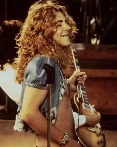 young robert plant??? oh my god