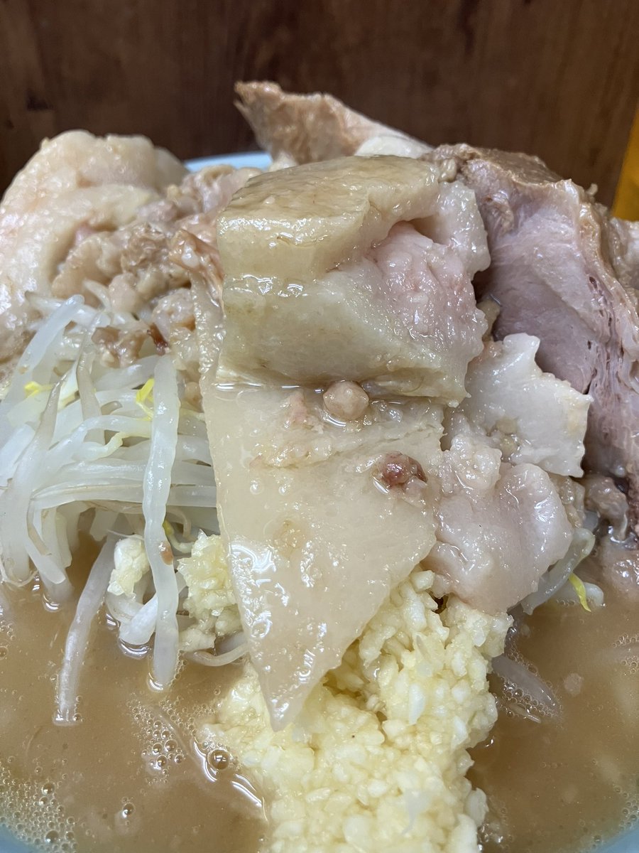 久々に二郎食った

腹がやばい