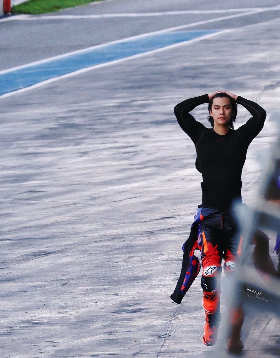 Naomi_K_CB's tweet image. #ohmpawat #RacerOhmPawat #StandForAll #MainStandSTORY #Motorsport #MotoGP #Tissot #TissotThailand