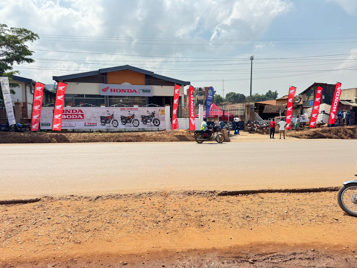 HondaMarkh's tweet photo. 🚨 Exciting Partnership Alert!
Honda by Markh has partnered with Union Boda to make motorcycle ownership more affordable for  riders.
INITIAL deposit-UGX 250,000, Union sacco members can now own a Honda bike and pay the balance through flexible weekly installments.
#HondaByMarkh https://t.co/SUO1RHjPlV