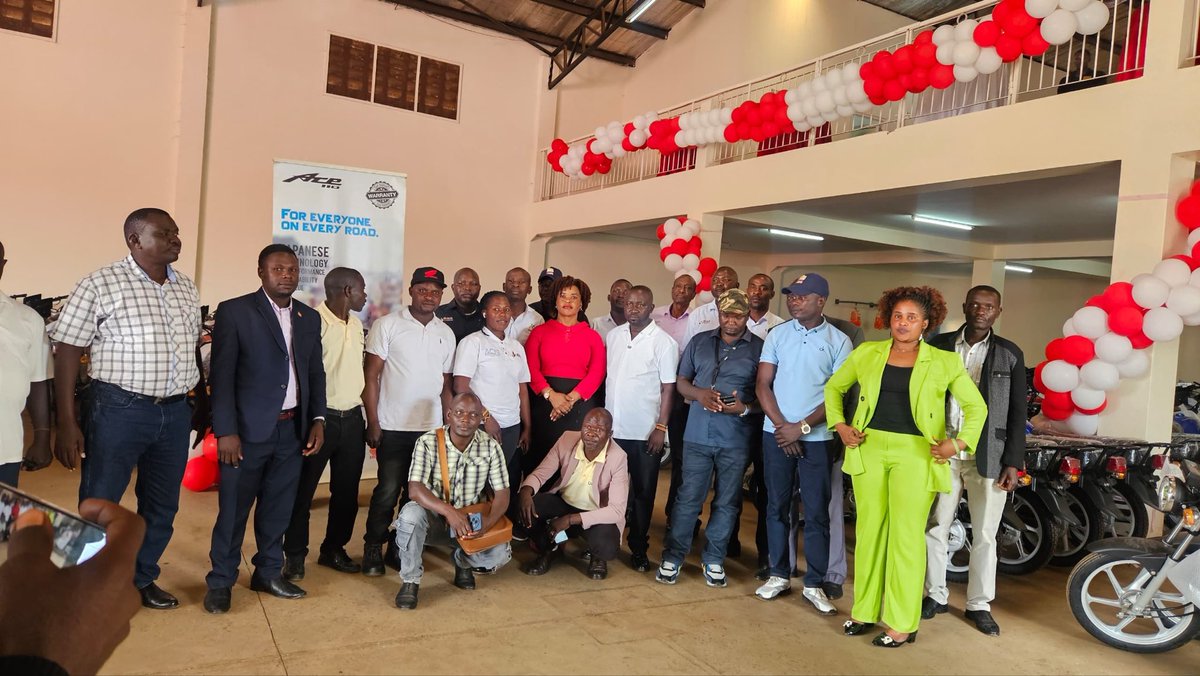 HondaMarkh's tweet photo. 🚨 Exciting Partnership Alert!
Honda by Markh has partnered with Union Boda to make motorcycle ownership more affordable for  riders.
INITIAL deposit-UGX 250,000, Union sacco members can now own a Honda bike and pay the balance through flexible weekly installments.
#HondaByMarkh https://t.co/SUO1RHjPlV