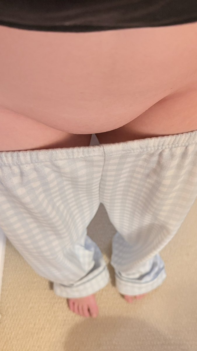 捏的 刮毛刮出血了
我的妹妹隐隐作痛😡