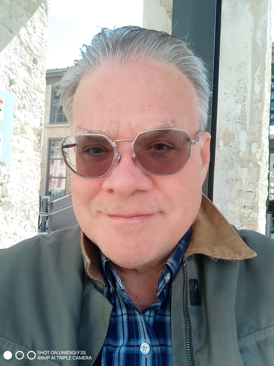 Keep Shining Your Powerful Light 🕯️📷
#ShoutMGB <a href="/KariJoys/">Kari Joys MS</a> <a href="/crystalmoon1ba/">Barbara Allen🏳️‍🌈 eBay crystalmoon bit.ly/3CMJDg</a> <a href="/DavidGogoBlues/">David “King Of Boogie” Gogo</a> <a href="/jjauthor/">Janie Johnson - America is Exceptional</a> <a href="/DrChrisNorthrup/">Christiane Northrup</a> @wildgreenchild1 <a href="/kuriharan/">Kohei Kurihara - Privacy for all together 🌍</a> <a href="/Journeyingdave/">Dave Nordella</a> <a href="/Botado2/">Rene E. Domínguez</a> <a href="/CarlaCorelli/">Carla Corelli</a> <a href="/donika_gunther/">Donika Gunther</a> <a href="/Salmaanthefoodi/">Salmaan</a> @SunoMusic <a href="/ShoutMGB/">Michael Bathurst</a>