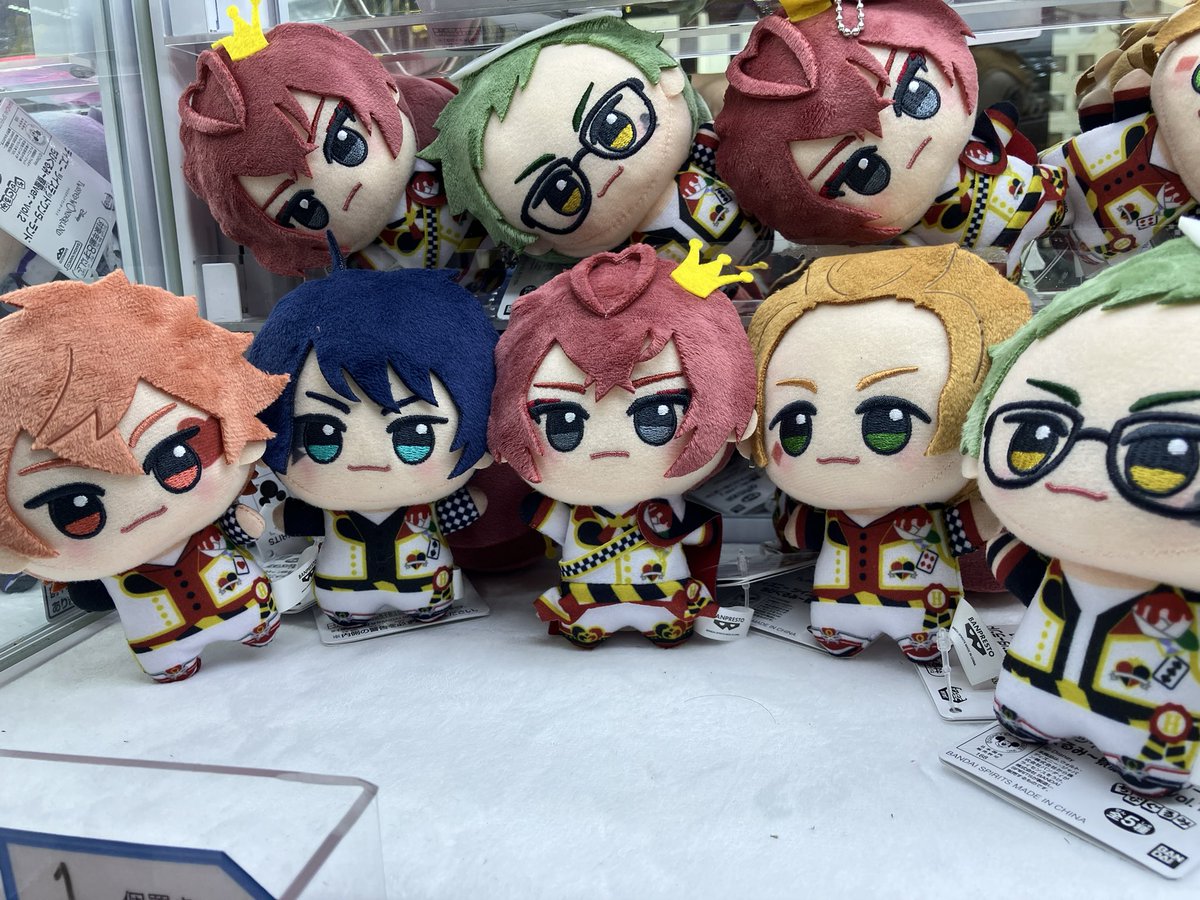 景品入荷⑦】 ディズニー ツイステッドワンダーランドちびぐるみ 寮服