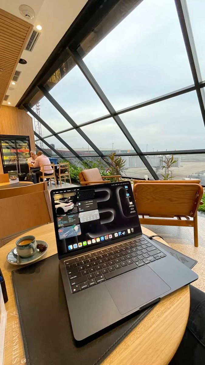 karthikponna19's tweet image. which type of dev are you ?

indoor                        or             outdoor