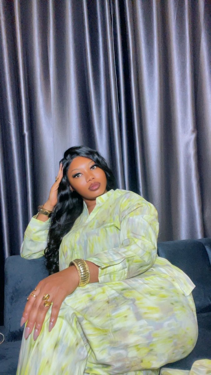 big_rera's tweet image. Happiest birthday 🎉 Mo’Rera 💜

Say me a prayer 🙏 today