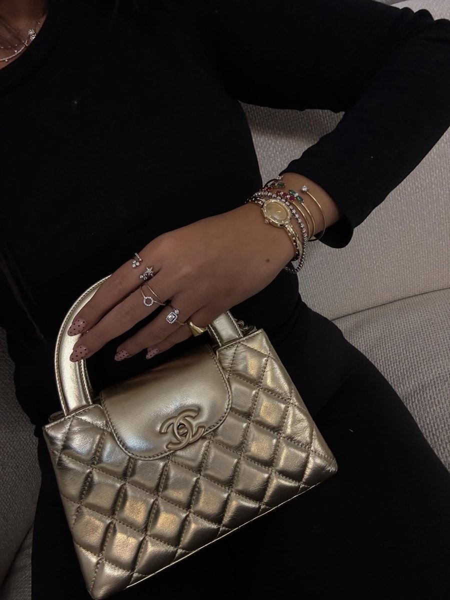 Golden Fashion (@goldenfashi) on Twitter photo 