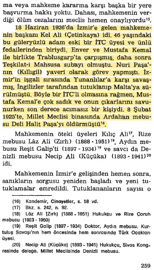 omerdumgiriz's tweet photo. Avrupaî Şapka Kanunu & Şark Eşkıya Mahkemesi

[..] Geleneksel başlığın yerine şapkanın konmasını sağlayan ve "şapka kanunu" diye anılan bu yasa, halktan, özellikle Doğu’da ve Doğu Karadeniz’de, büyük tepki gördü. İstiklâl Mahkemeleri, yalnızca 1925 yılında, 800 kişiyi mahkum etti, 70 kişi ölüm cezasına çarptırıldı. Bu mahkemelerce Takrir-i Sükun [Susturma] Kanunu dolayısıyla toplam 7446 kişi tutuklandı ve 660 kişi idam edildi (Kaçanları saymıyoruz). Teoride, İstiklâl Mahkemeleri üyelerini Millet Meclisi kendi üyeleri arasından seçecekti. Uygulamada ise, yalnızca Mustafa Kemal’in çok güvendiği taraftarlarından oluştular, bunları kendisi büyük bir titizlikle seçti.

Bu mahkemeler normal hukuksal "prosedür"e göre davaları yürütmüyorlardı. Sanık, mahkemede, hem hâkim, hem de savcı tarafından sorguya çekiliyordu. Sanığın avukat tutma, tanık çağırma veya mahkeme kararına karşı başka bir yere başvurma hakkı yoktu. Dahası, mahkemenin verdiği ölüm cezalarını meclis hemen onaylıyordu. [..]

📙Erik Jan Zürcher, Milli Mücadelede İttihatçılık, 1987, s. 258-259

📌İstidrat: Mesela eşkıyadan Kara Hasan mahkemesinin de "ne istinafı vardı ne de temyizi."
https://t.co/NVoUpIZ54B