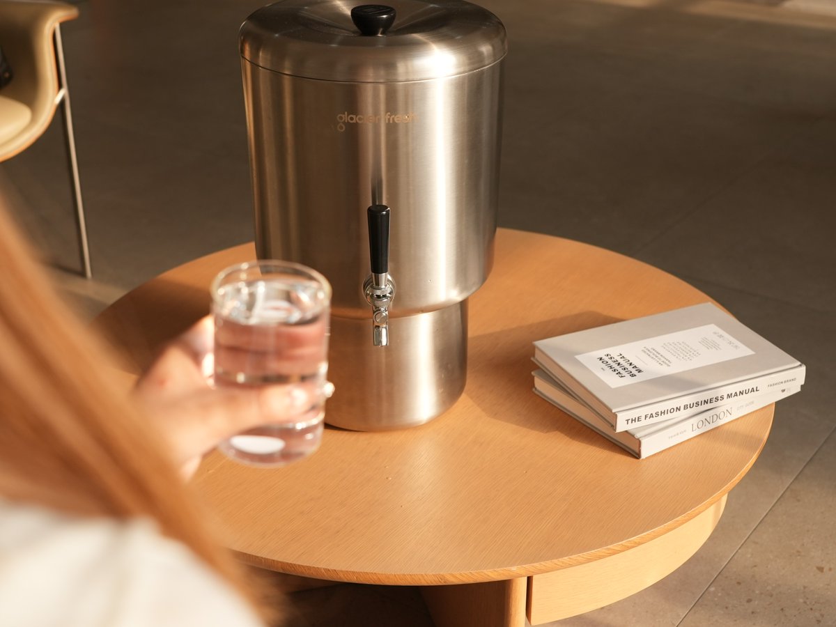 Pure water meets pure moments. PC04 keeps your day fresh, from sunrise to sunset. 🌞

#PureWater #StayFresh #HydrationMatters #DrinkClean #glacierfresh #waterfilter