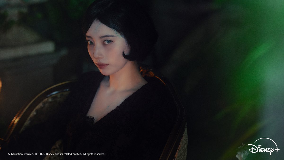 DisneyPlusSG's tweet photo. Hauntingly beautiful. Here's a sneak peek of Suzy and Kim Seonho in #PortraitsofDelusion (working title). Coming soon to #DisneyPlusSG. https://t.co/PnEylVWgya