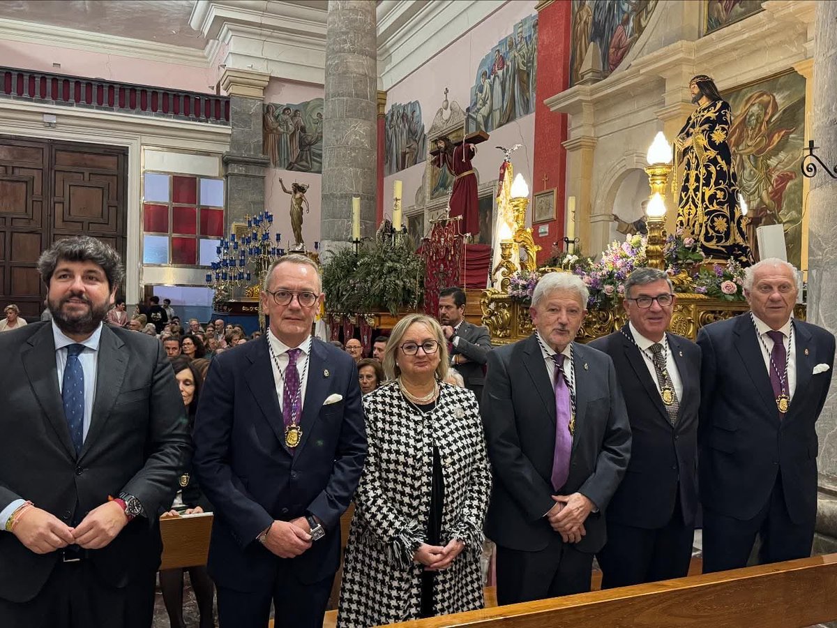 Coro de Damas Virgen de la Amargura tweet media