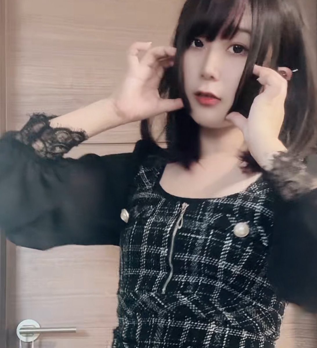 cocoView_mizuki's tweet image. 今日は！みんな！なにするの！！
寒くない？！ねぇ昨日から寒くない？！
こたつ欲しいよ〜🐥