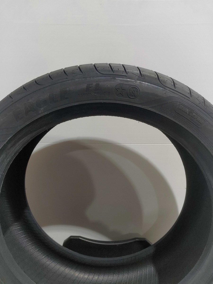 ＼#BMW 純正装着タイヤ／
#グッドイヤー『 ASYMMETRIC3 』225/45R18 XL ★ ROF

雨の日も安心なスポーツタイヤ 💪 
#3シリーズ #4シリーズ に純正採用されているモデルです
予約段階から多くの反響をいただいています🛒✨️

#プレミアムタイヤ #タイヤ交換
tirewheel-ec.com/category/E_F1_…