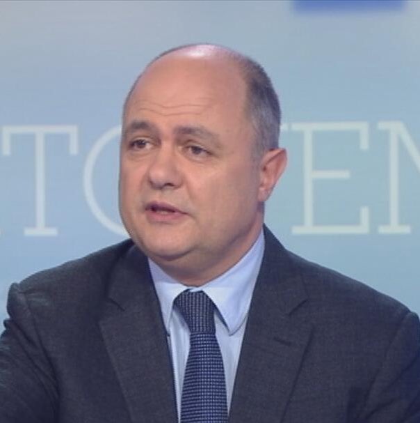 Brevesdepresse's tweet image. ⚡️🇫🇷FLASH - Bruno #LeRoux est jugé pour l’emploi présumé fictif de ses 2 filles à l’Assemblée nationale : 24 CDD pour montant total de 64.000 € d’argent public ! Celui qui a été ministre de l’Intérieur de François Hollande, comparaît aussi pour des soupçons de détournement de…