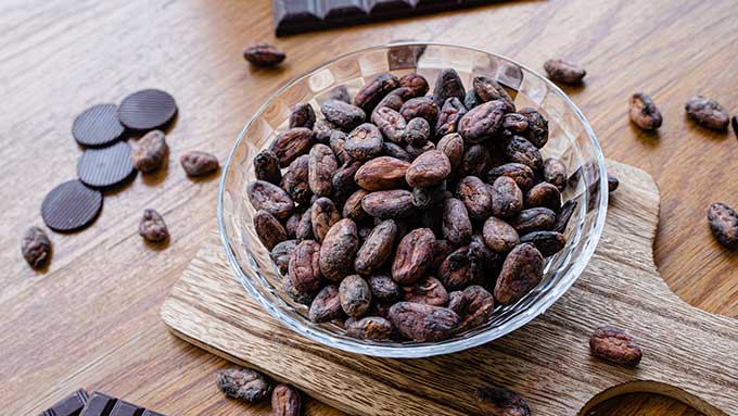 alulu_mall's tweet image. 【#今日は何の日】
今日11/26は #ポリフェノールの日
#ポリフェノール は5,000種類以上！どんなものがある？
くわしくチェック👇
alulu.com/today/20251126…

老化の原因&quot;酸化&quot;を抑えてくれる「抗酸化作用」が特徴。体に溜めておけないから、毎日こまめに摂るのがコツだよ！