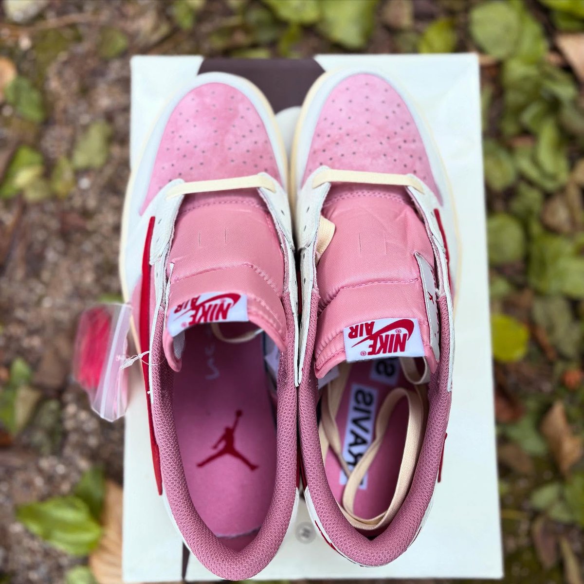 KicksFinder tweet media