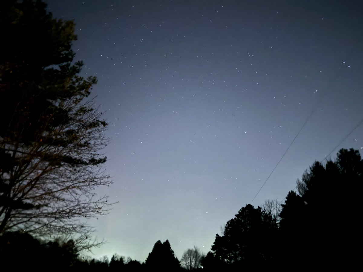 I’m convinced you are all just gaslighting me about the aurora because I’m in SE Wisconsin and I’ve been checking the sky about every hour from 9:30-12:20 and every time this is all I see looking north. 1st pic is what I see be naked eye, 2nd is with 10sec of iphone night mode.
