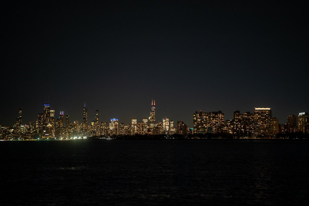 Shutterchi_'s tweet image. Northern Lights from Montrose beach in Chicago  tonight.
@wgn @WGNMorningNews @wgntv @barrybutler9 @nbcchicago @cbschicago @fox32news 
#Chicago #ChicagoSky #SonyAlpha 
#NorthernLights #Solarsystem