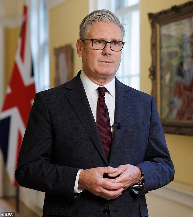 BREAKING:

Israel says France and UK made a big mistake to recognize Palestine as state, they will pay heavy price for it.