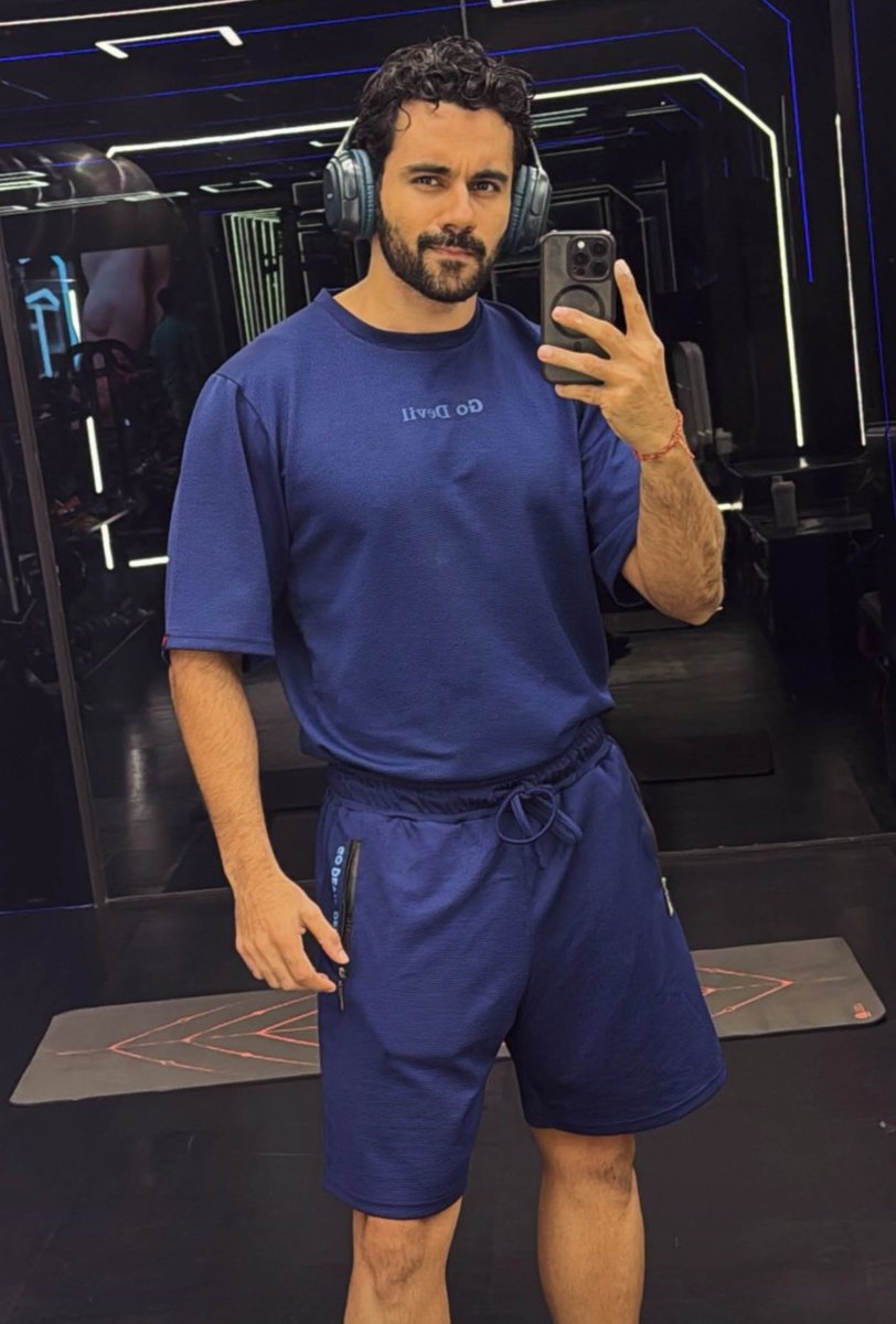 #AbhishekBajaj 🔥🧿

#BiggBoss19