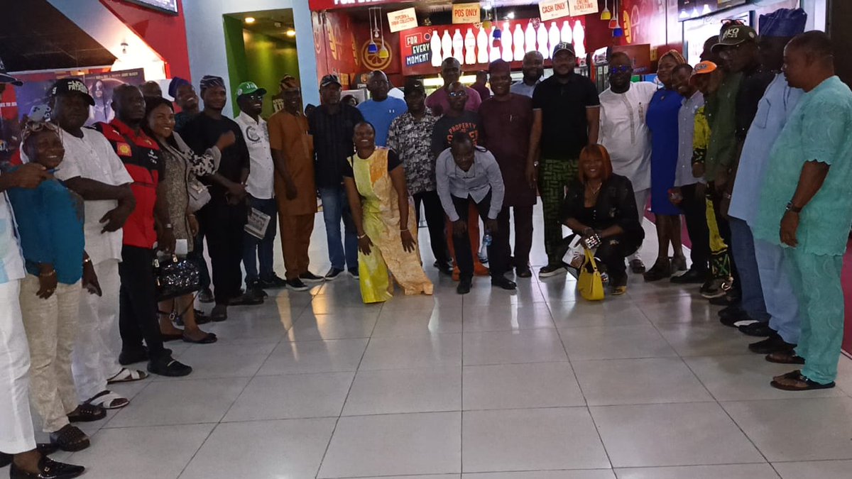 All work without play makes Jack a dull boy. My team and I decided to have a good bonding time yesterday with a movie showtime. It was full of fun and such a relaxing moment.
 
HEWA AGENDA: Service to the people. Prosperity for all. 

#HEWAAgenda
#TeamBonding
#Leadership