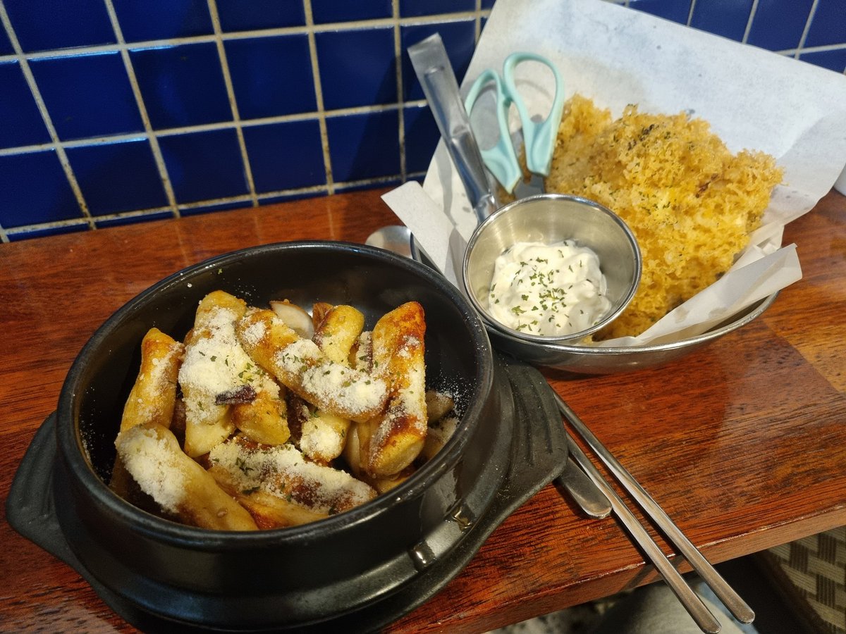 MooAngKing (@jet8328) on Twitter photo 