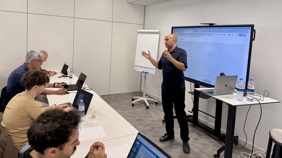 gesplansa's tweet photo. #Formación | 💻La inteligencia artificial ha venido para quedarse.
👉En #Gesplan, conscientes de la importancia estratégica de incorporar los avances en IA y de fomentar un uso responsable y ético, hemos puesto en marcha un plan de formación específico. https://t.co/VZP8UQnCVQ